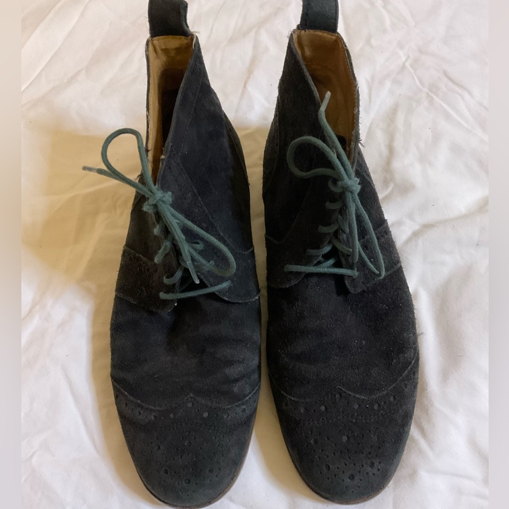 ❌ J. shoes Leather Suede Oxford Bootie